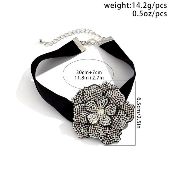 Rhinestone Floral Chocker Necklace - Picture 8 of 13